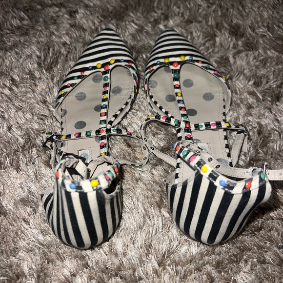 Boden bonnie studded flats with two buckles size 37 - Picture 3 of 4